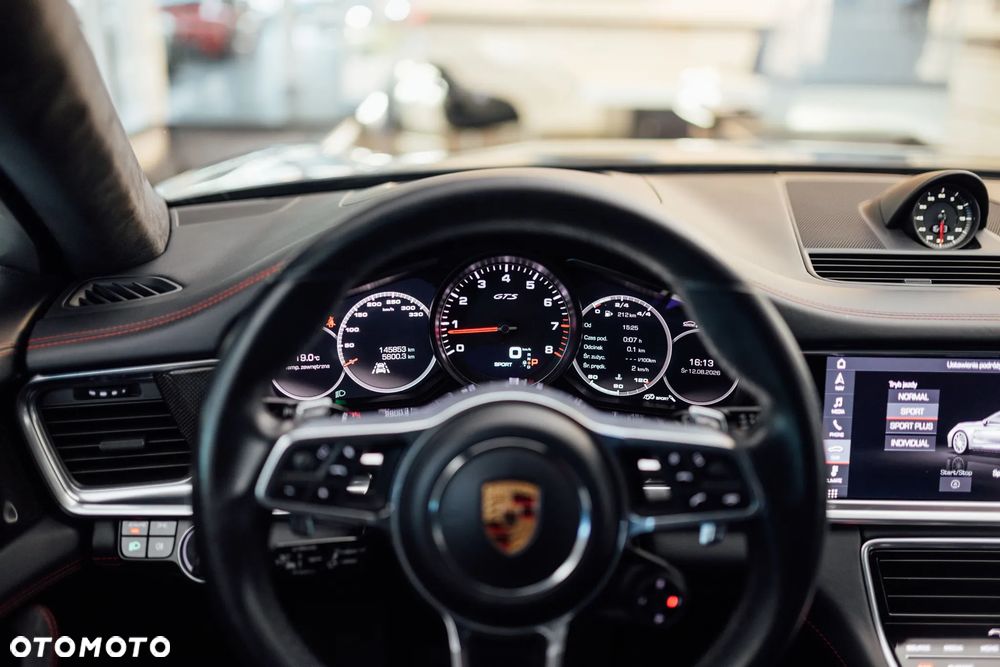 Porsche Panamera GTS GPF - 37