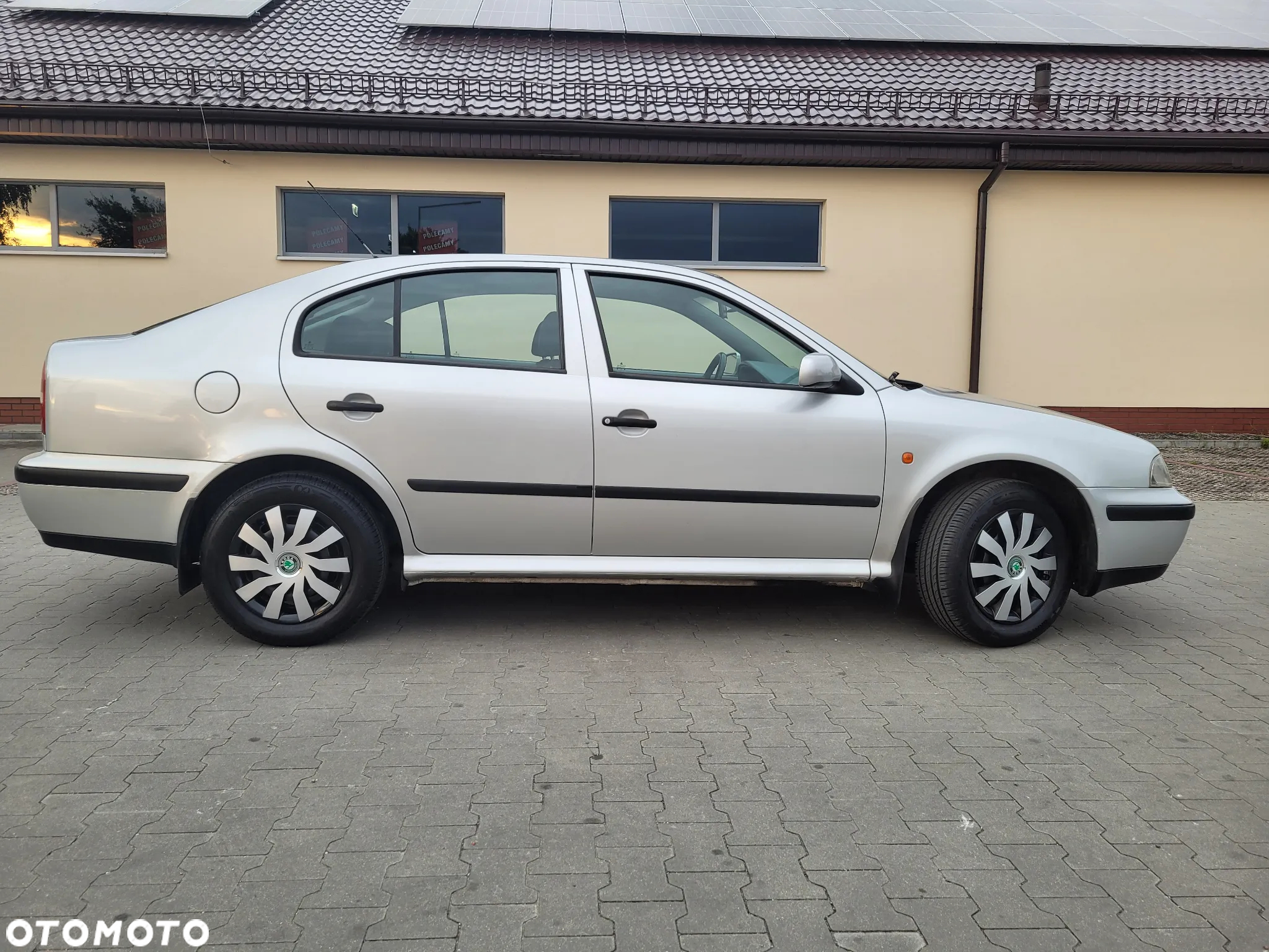 Skoda Octavia 1.6 GLX - 2