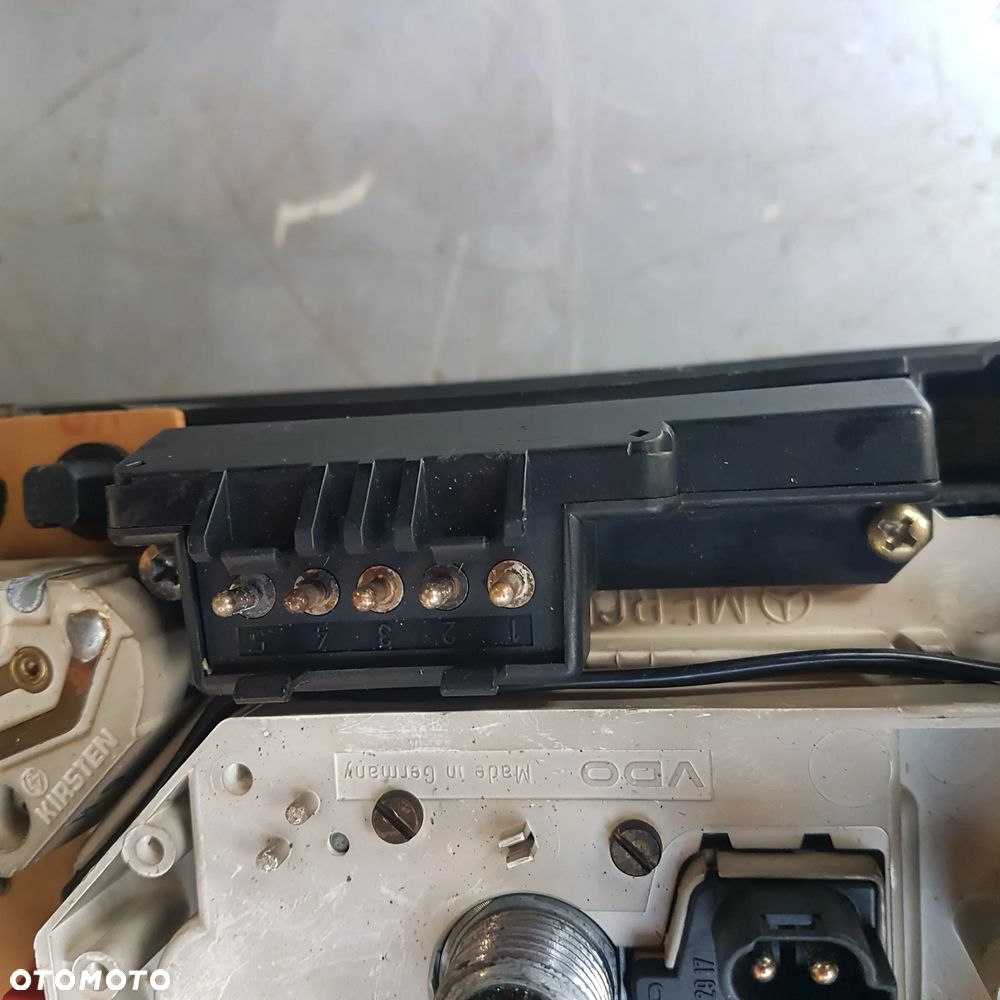 licznik obrotomierz zegary mercedes benz w124 124 oryginał benzyna  1245427469 diesel 1245427006 - 27