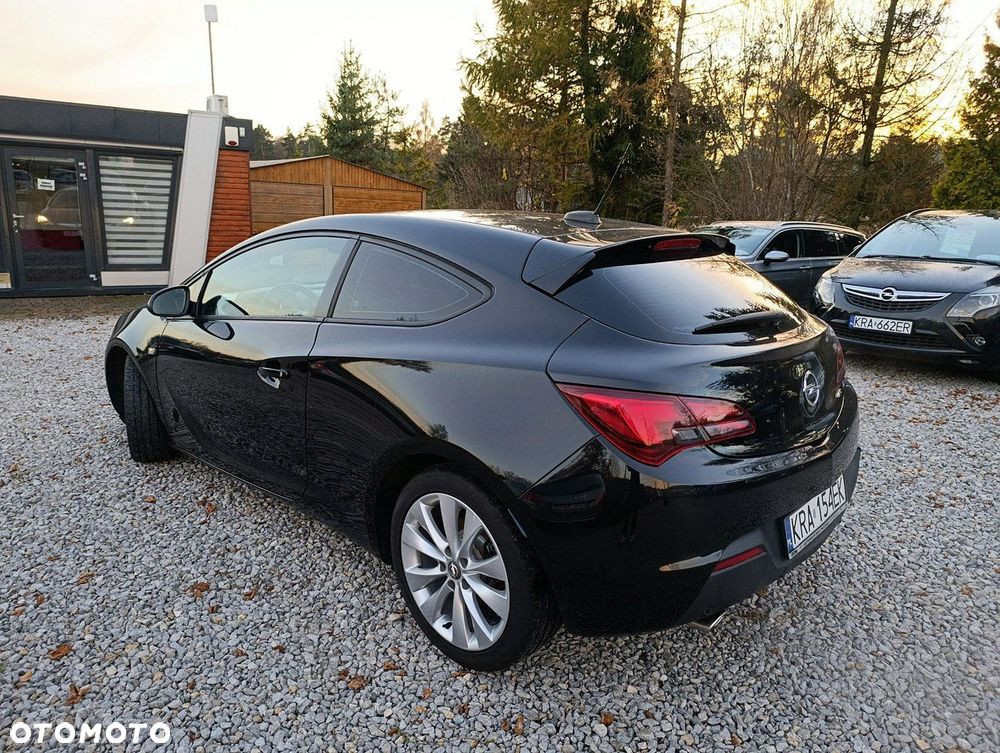 Opel Astra GTC 1.4 Turbo - 4