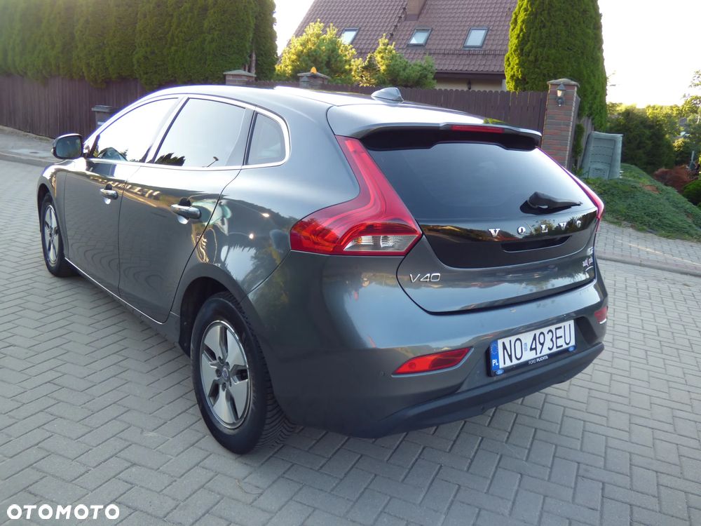 Volvo V40 D2 You - 4
