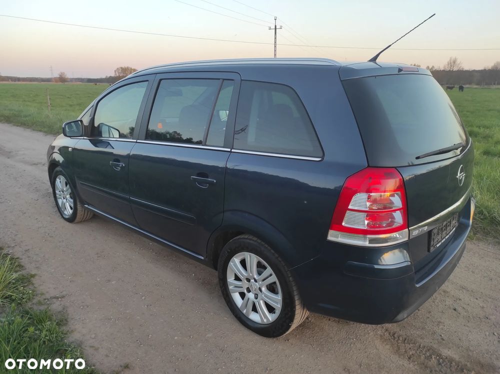 Opel Zafira 1.8 Active - 21