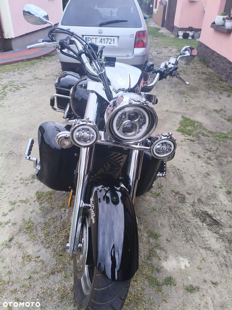 Yamaha Royal Star - 3