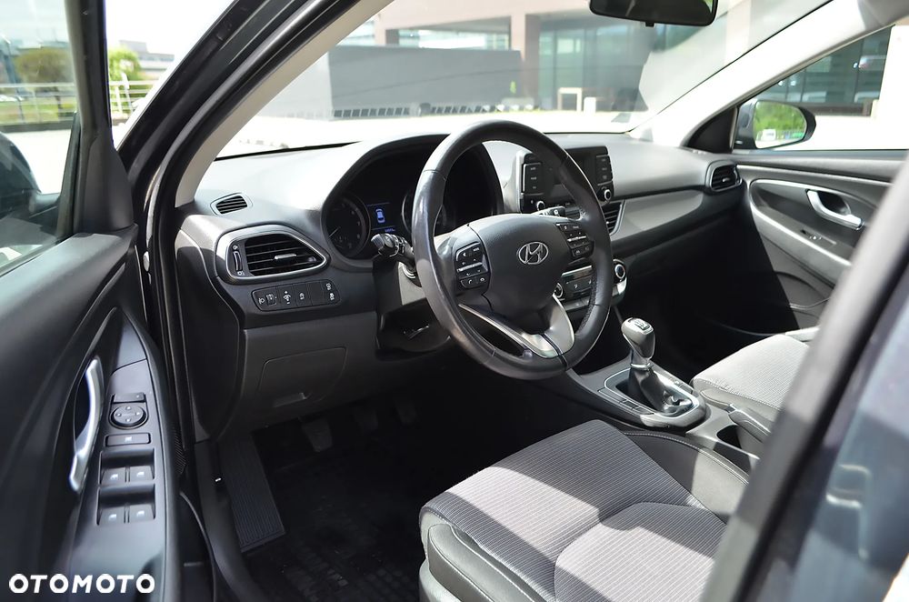 Hyundai i30 1.5 DPI Modern - 9