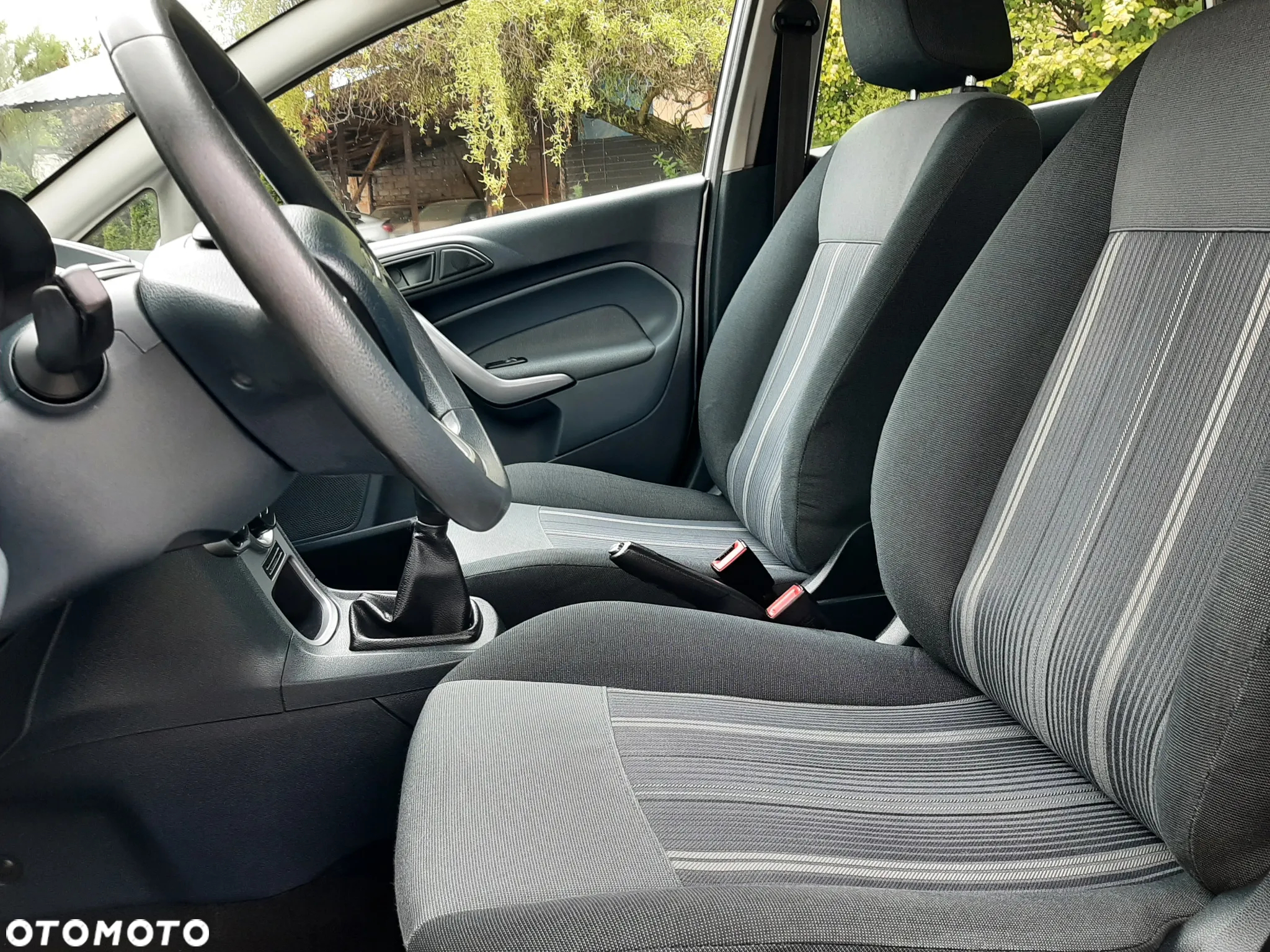 Ford Fiesta 1.25 Ambiente - 8