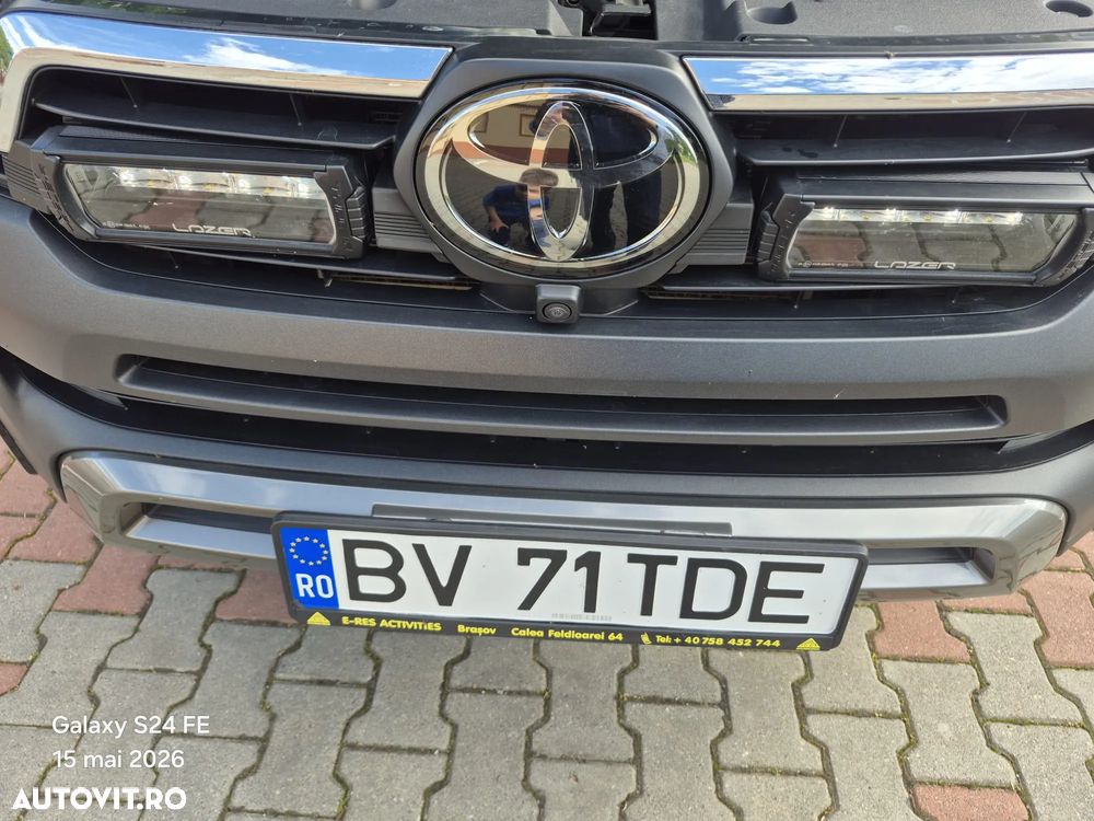 Toyota Hilux 2.8D 204CP 4x4 Double Cab AT Invincible - 8