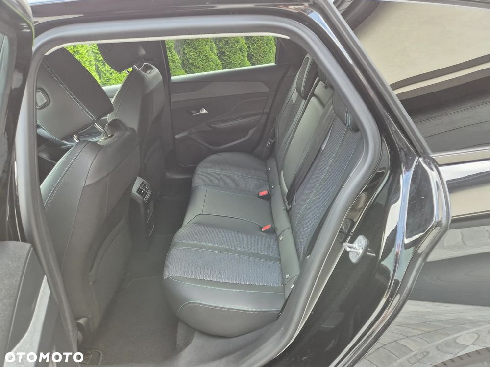 Peugeot 308 1.2 PureTech Allure S&S EAT8 - 18
