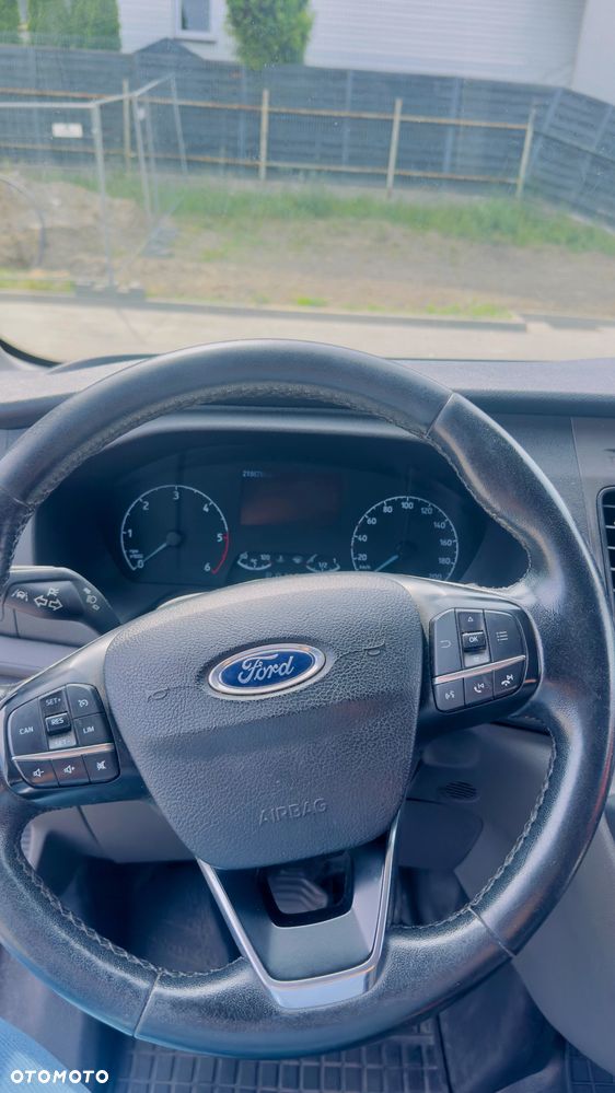 Ford Transit - 10