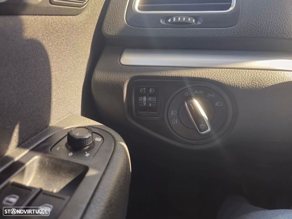 VW Sharan 2.0 TDI Blue Highline - 14