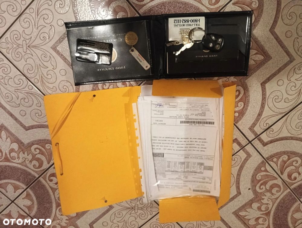 Cadillac Deville - 2