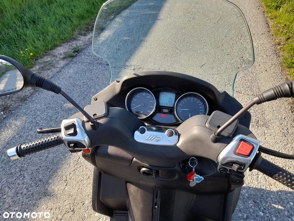 Piaggio MP-3 - 33