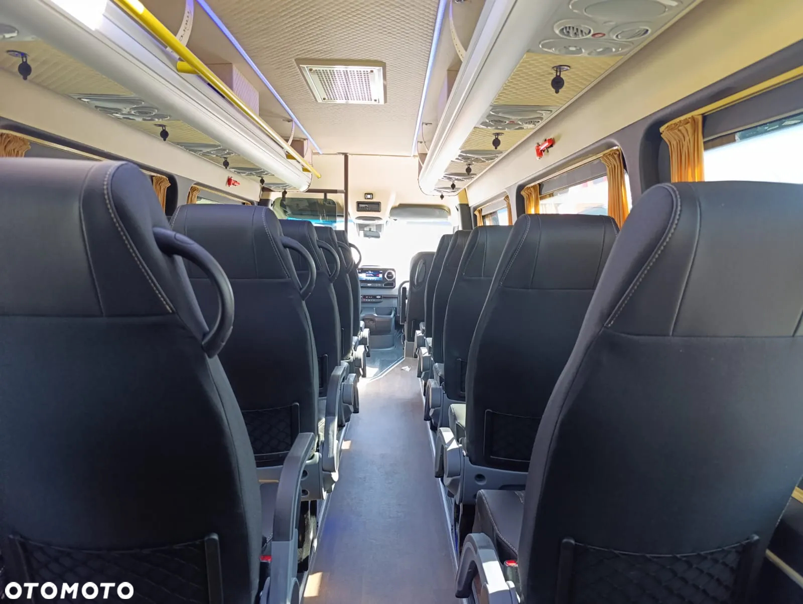 Mercedes-Benz Sprinter 519 - 23
