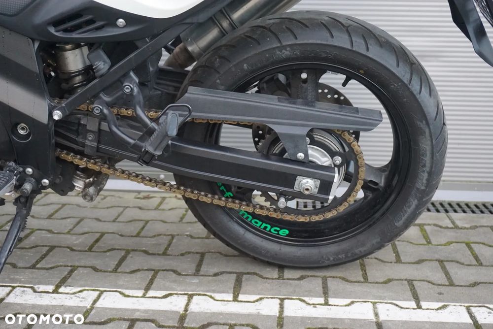 Suzuki V-STROM - 12