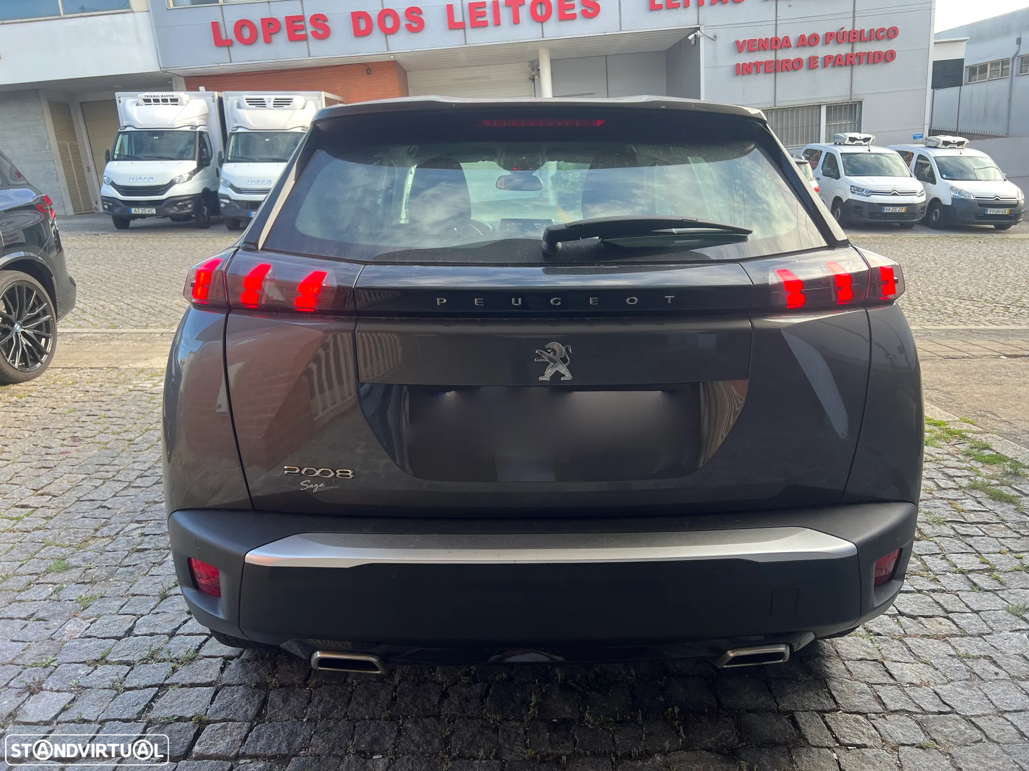 Peugeot 2008 1.2 PureTech Active Pack EAT8 - 12