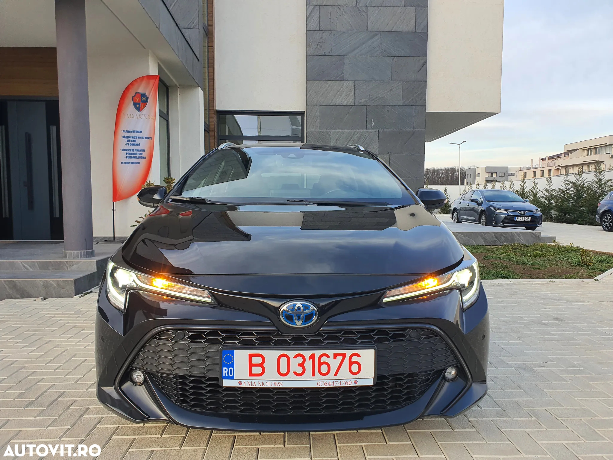 Toyota Corolla 1.8 Hybrid Touring Sports Business Edition - 3