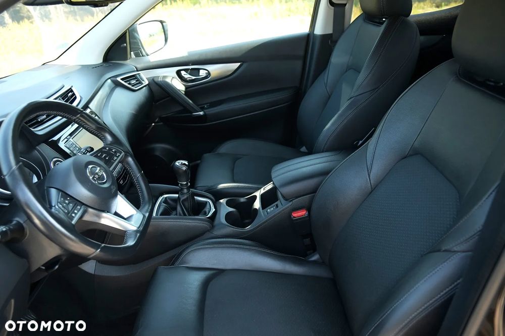 Nissan Qashqai 1.6 DIG-T Tekna+ - 32