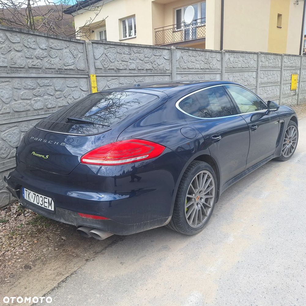 Porsche Panamera S E-Hybrid - 2