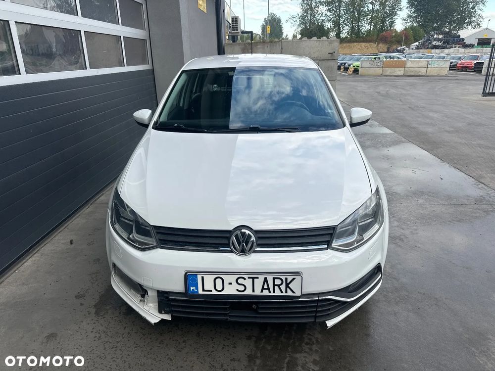 Volkswagen Polo - 2