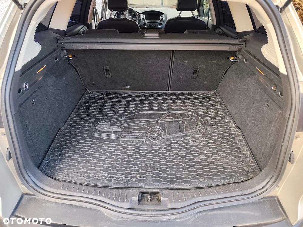 Ford Focus - 16
