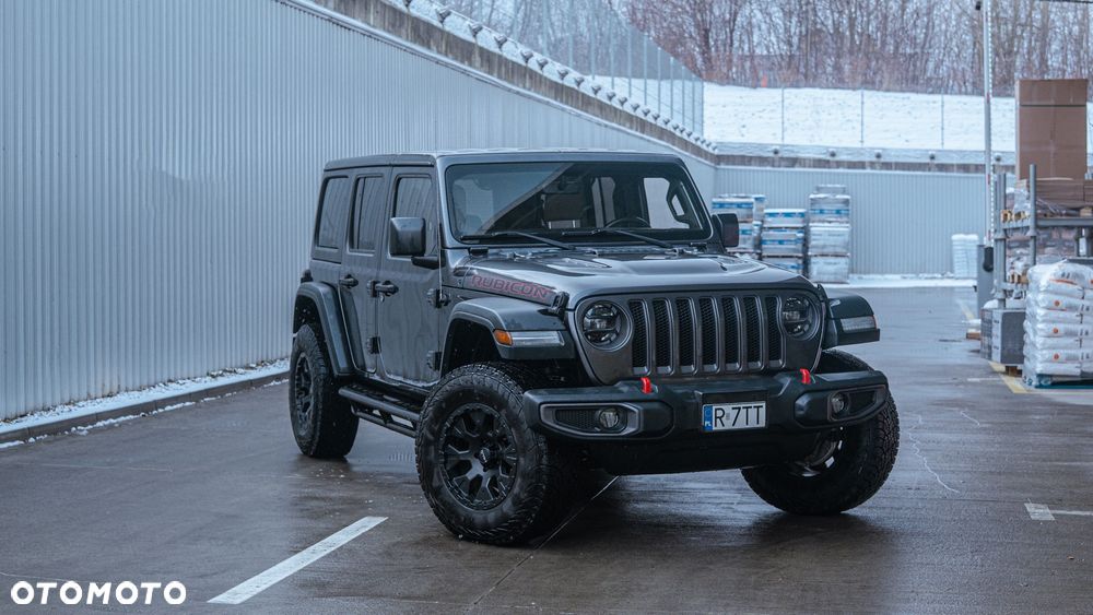 Jeep Wrangler - 1