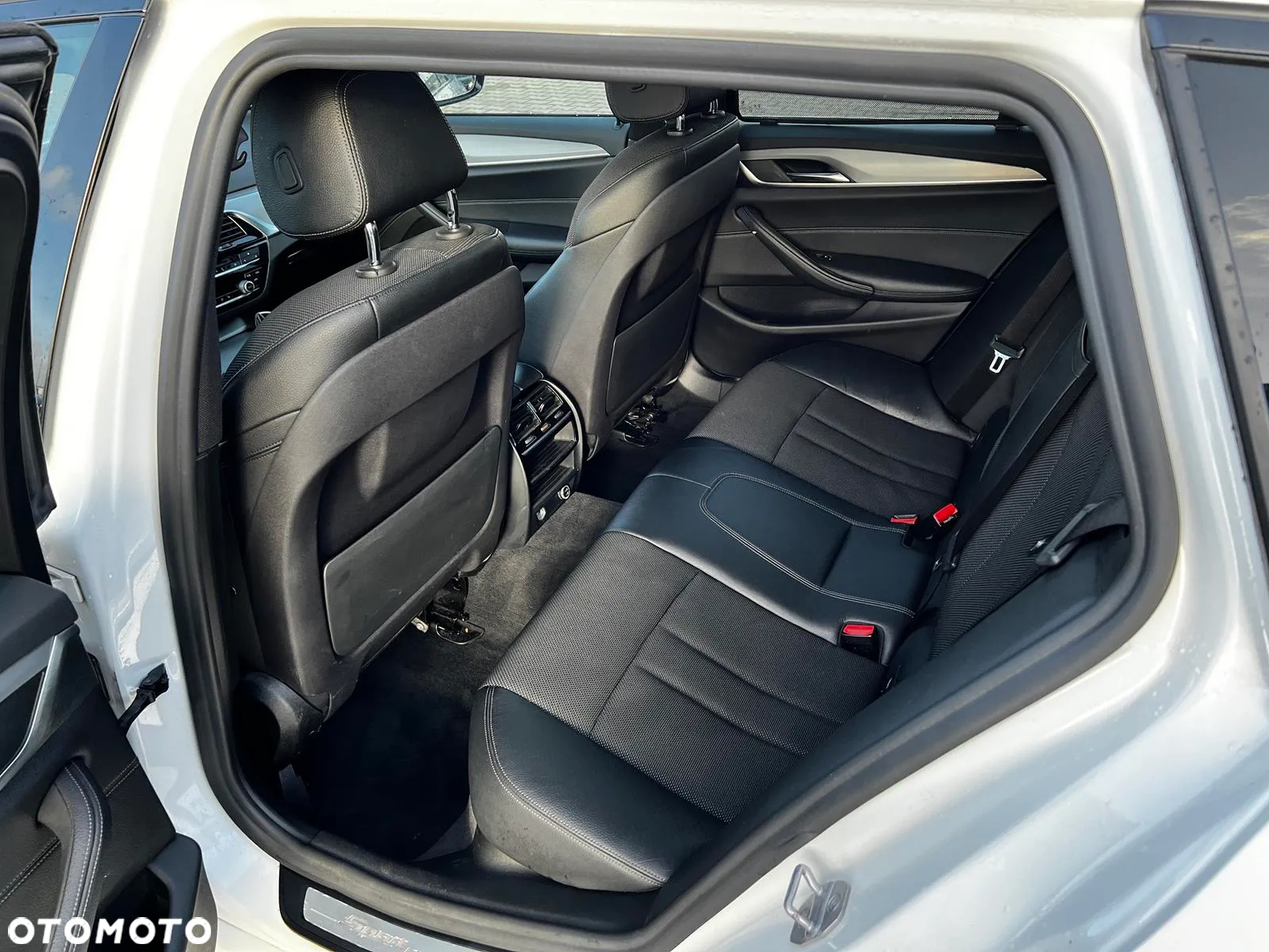 BMW Seria 5 525d Touring Sport Line - 30