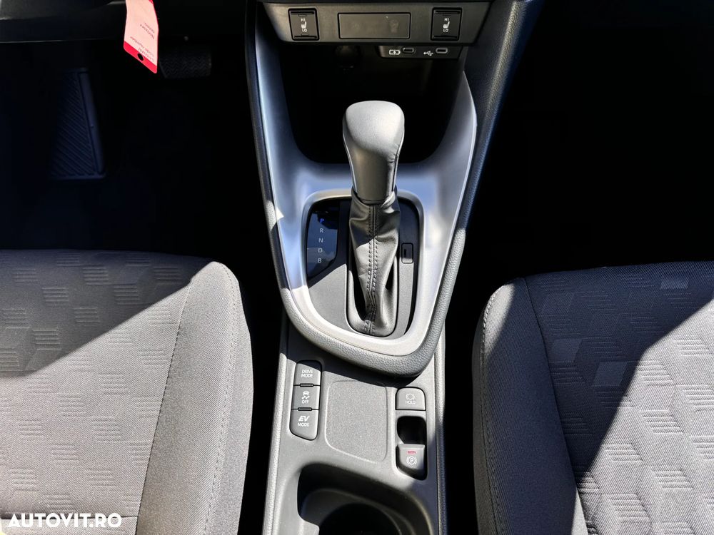 TOYOTA Yaris 2026 — imagine 19