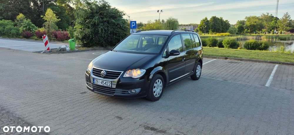 Volkswagen Touran - 3