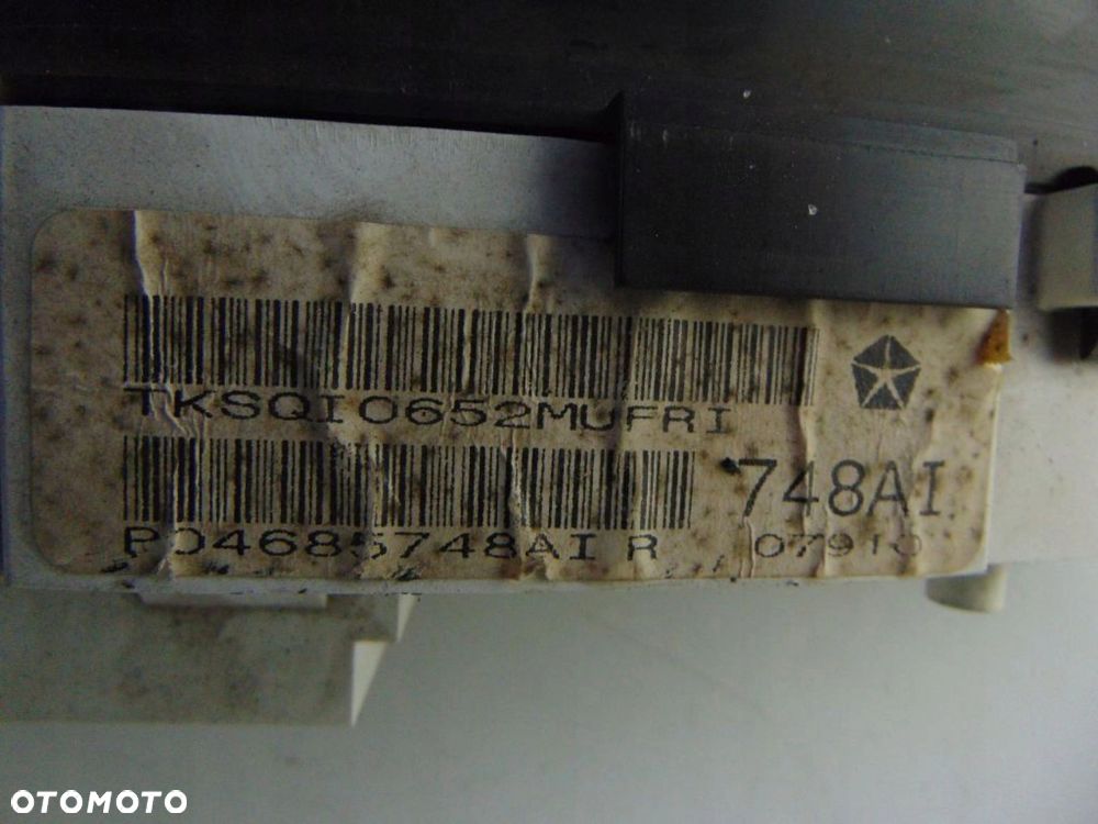 LICZNIK CHRYSLER VOYAGER IV (2001-2008) 3.3 V6 P04685748 - 5