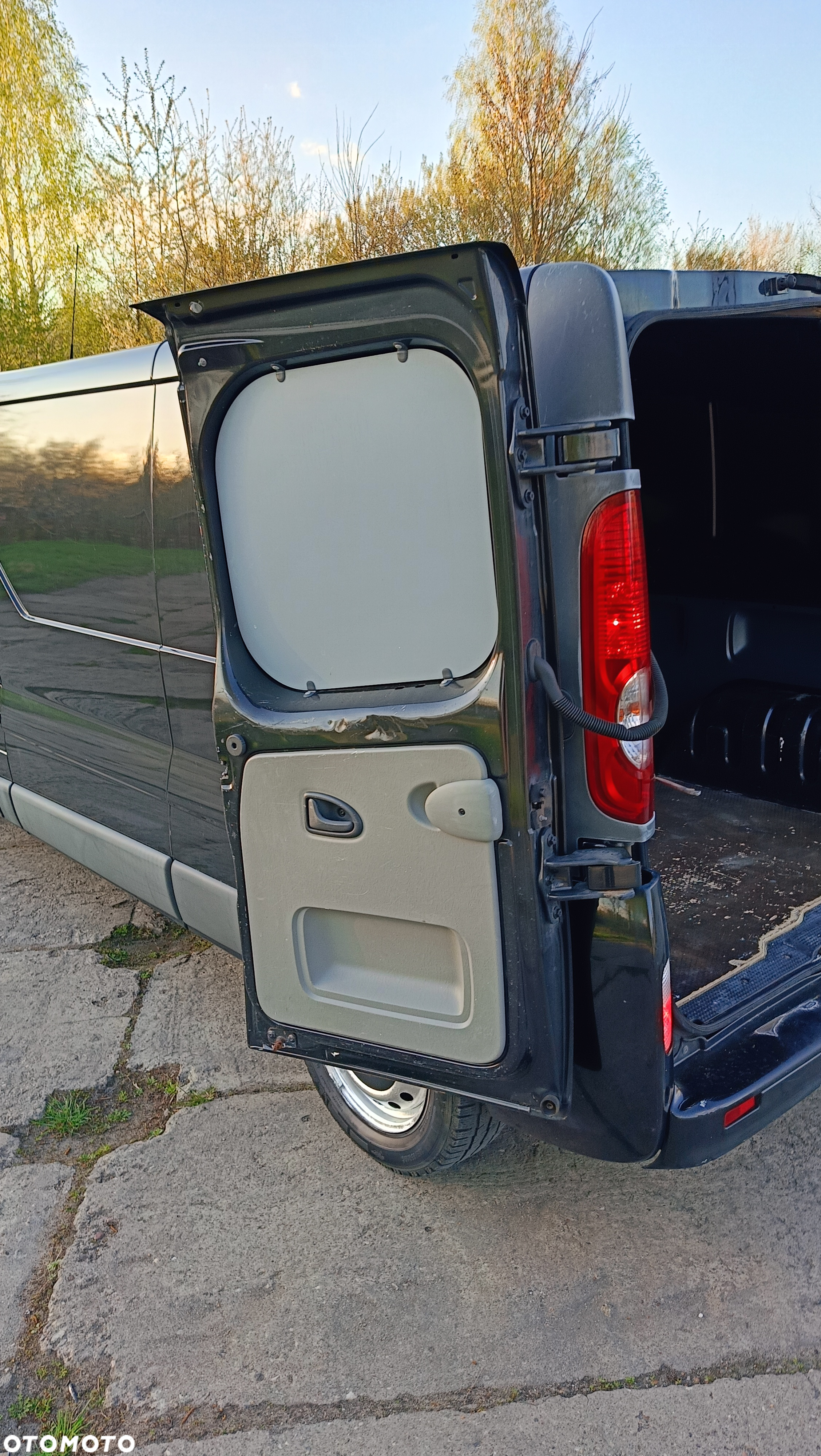Nissan Primastar 2014 r klimatyzacjia długi long Trafic Vivaro - 13