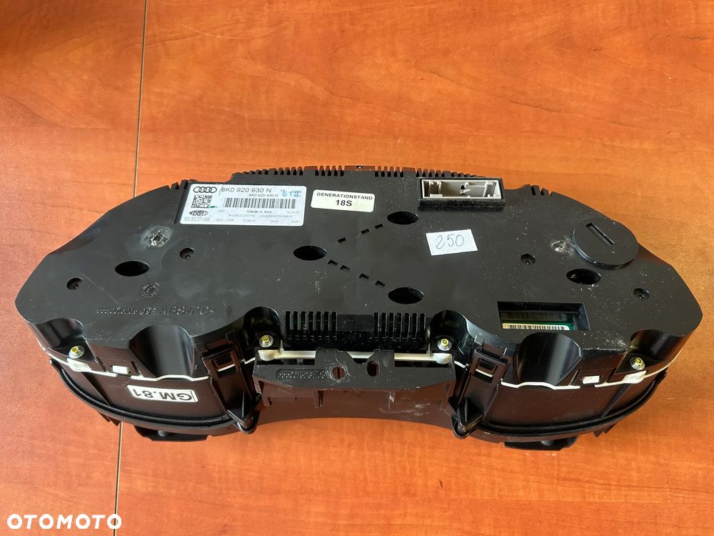 LICZNIK ZEGARY AUDI A4 B8 8K0920930N - 3
