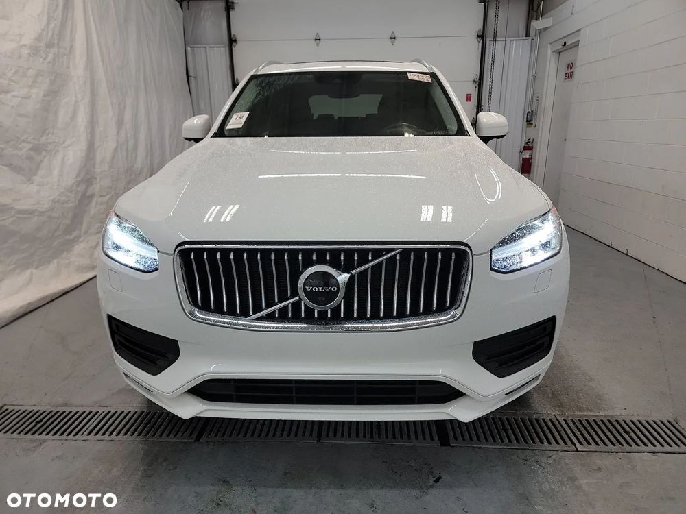 Volvo XC 90 Momentum - 1