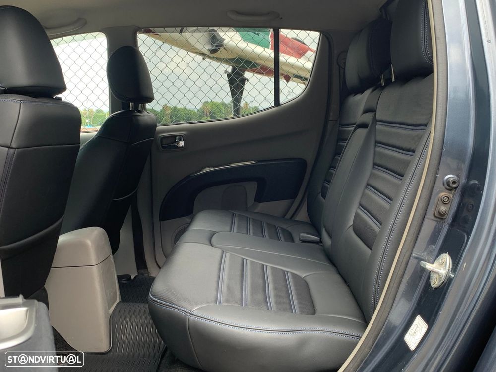 Mitsubishi L200 2.5 DI-D CD Intense JLL/MASC - 12