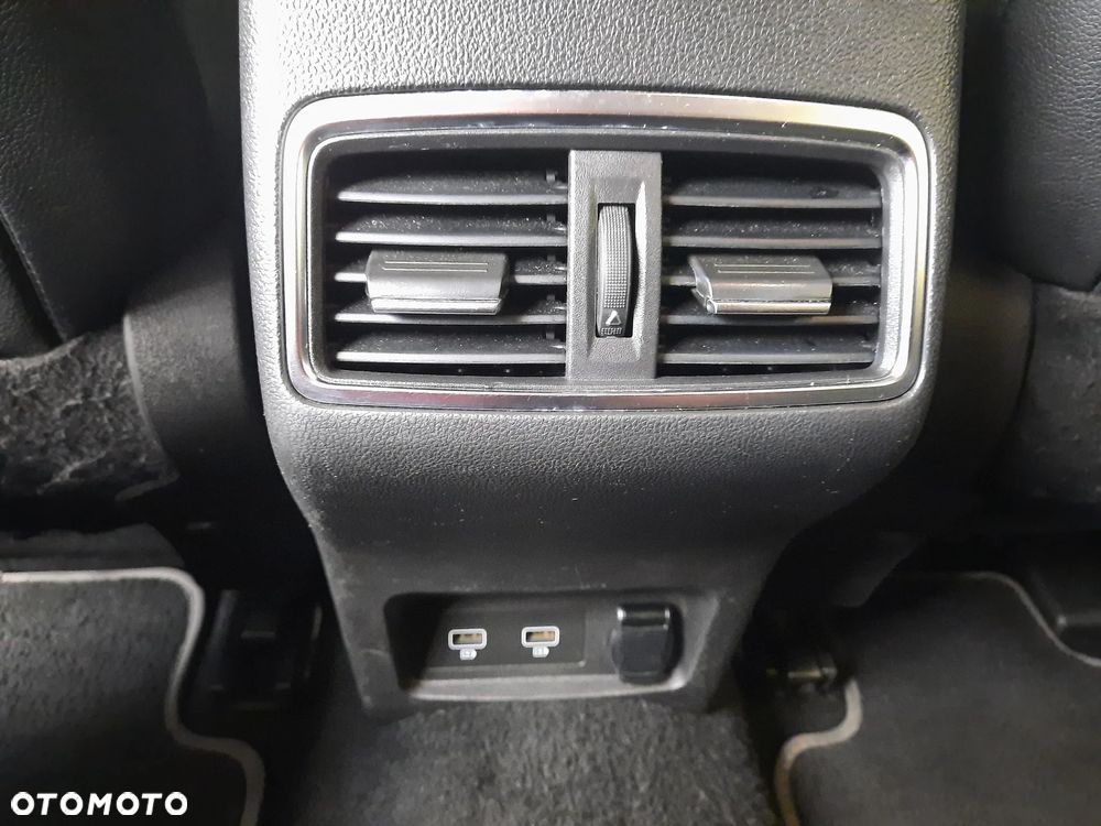 Renault Kadjar TCe 160 GPF BOSE EDITION - 15