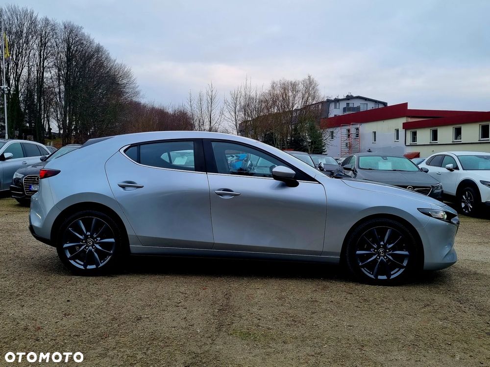 Mazda 3 SKYACTIV-G 2.0 M-Hybrid DRIVE - 4