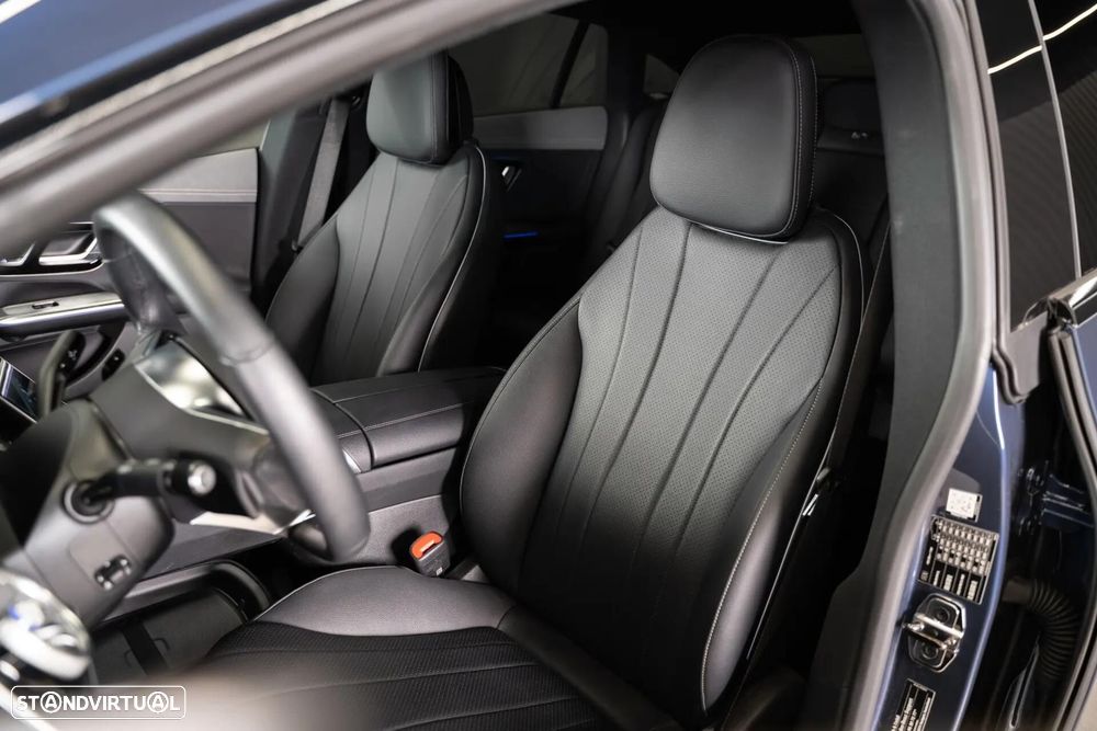 Mercedes-Benz EQE 300 Electric Art — fotografia 15