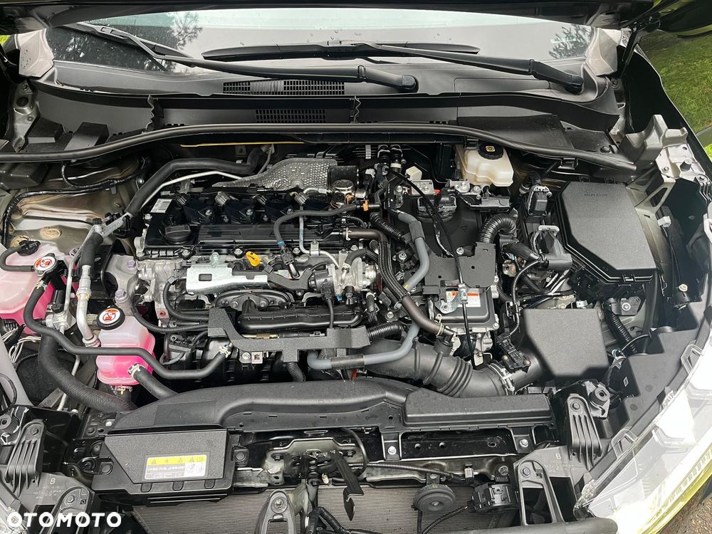Toyota Corolla Cross 2.0 Hybrid Style AWD - 12