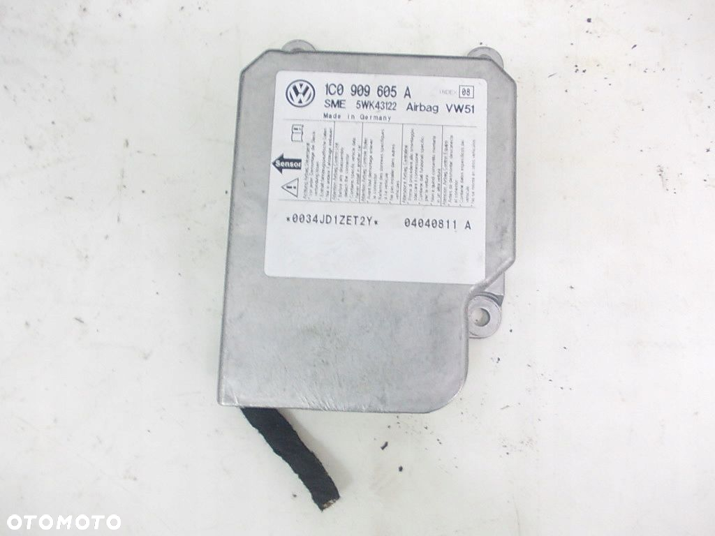 VW TRANSPORTER T5 DESKA PASY AIRBAG SENSOR KPL EU - 7