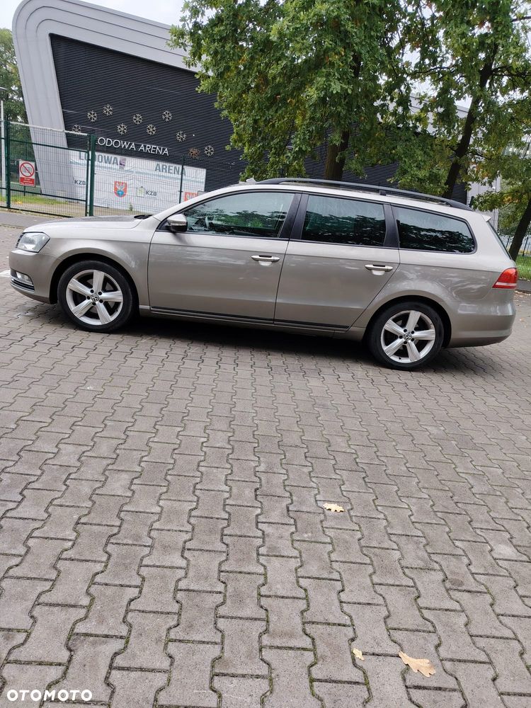 Volkswagen Passat - 14