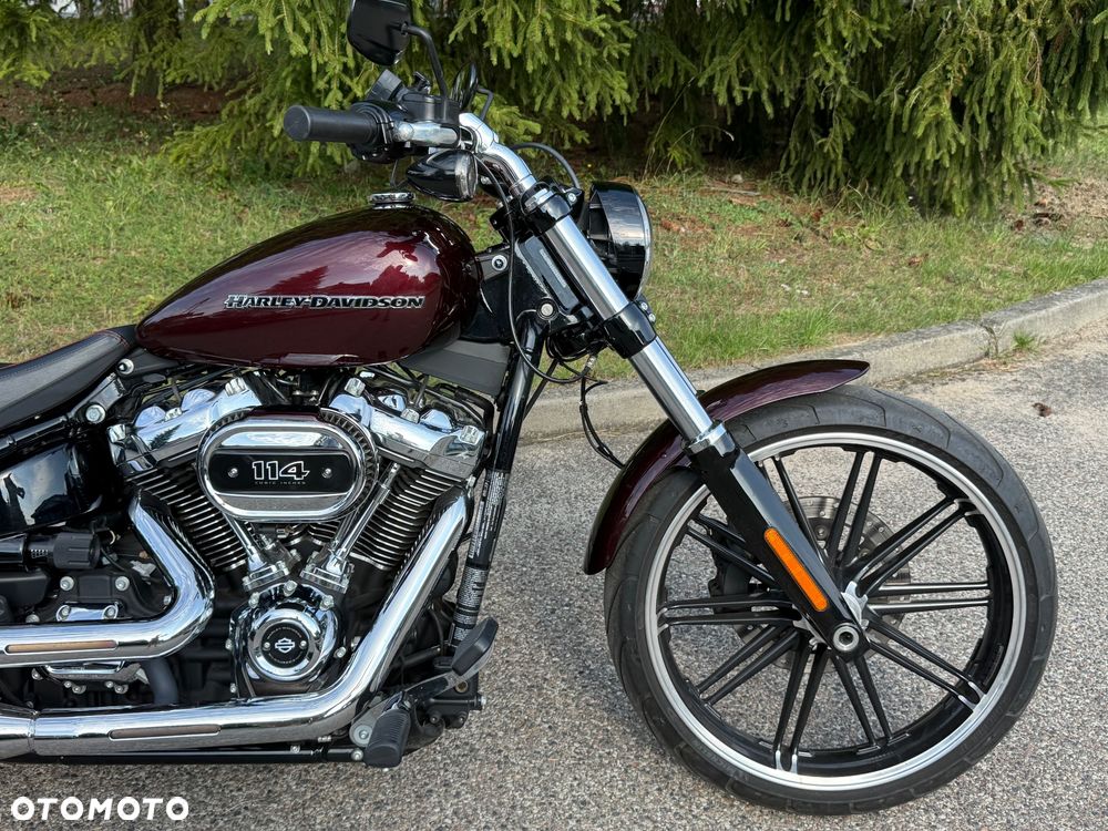 Harley-Davidson Softail Breakout - 2
