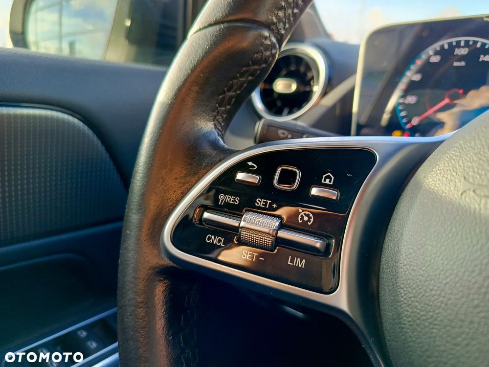 Mercedes-Benz GLA 200 Style - 23