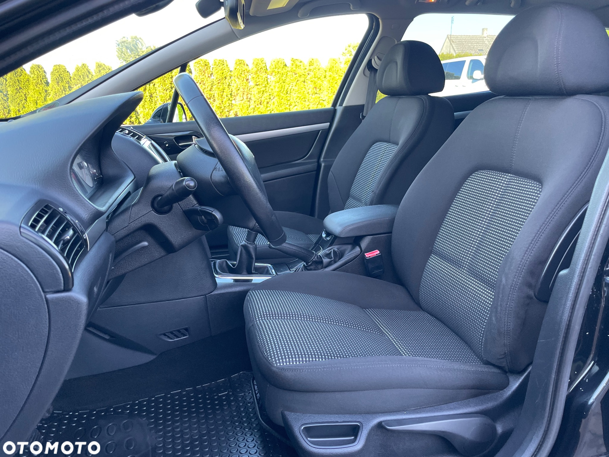 Peugeot 407 - 34