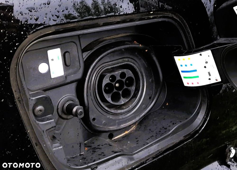 Renault Captur 1.6 E-TECH Plug-In Intens - 11