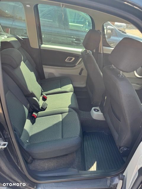 Skoda Roomster 1.6 16V Scout - 6