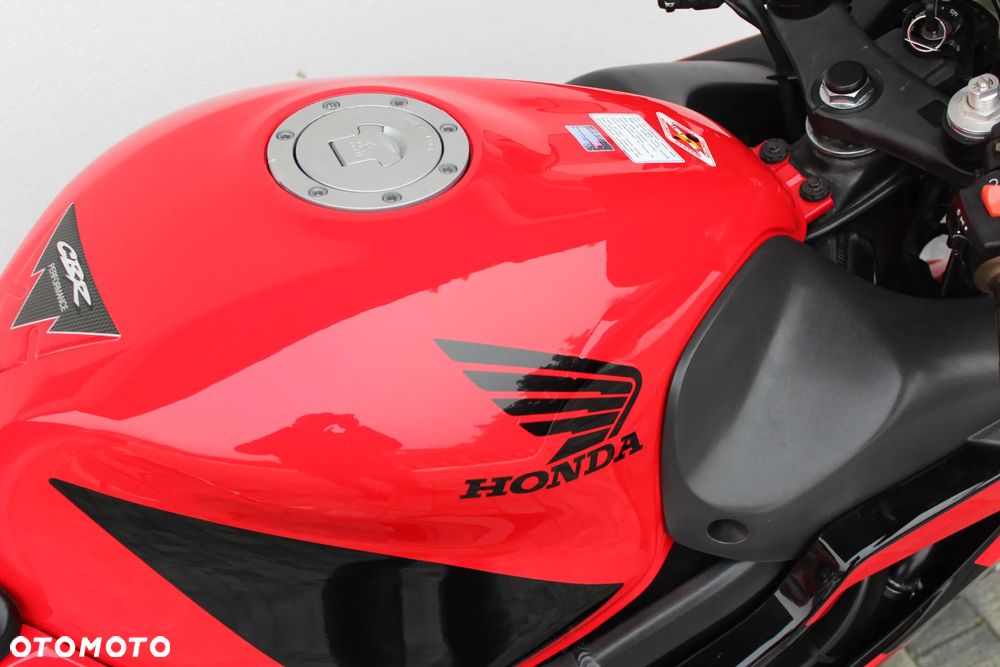 Honda CBR - 12