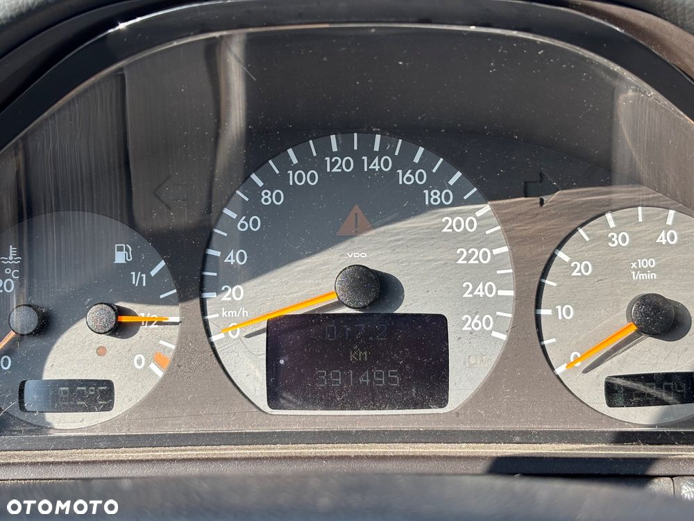 Mercedes-Benz Klasa E 430 T Avantgarde - 12