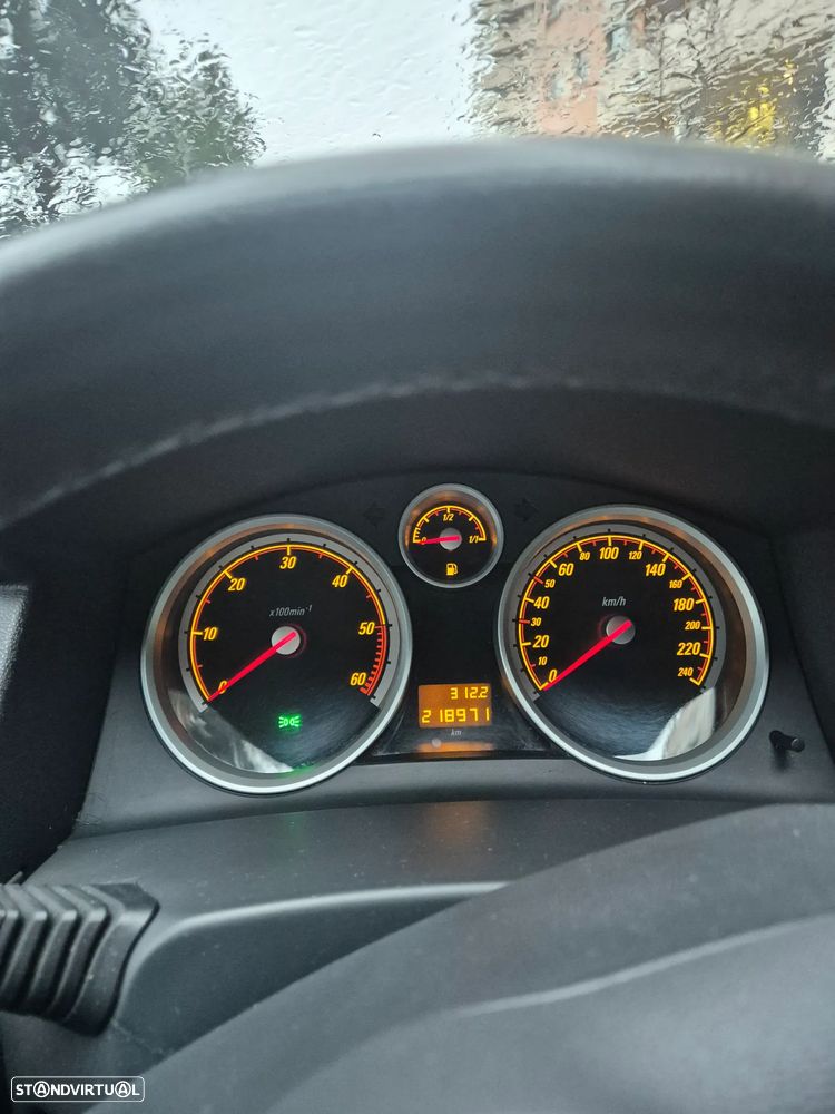 Opel Astra GTC 1.7 CDTI - 13