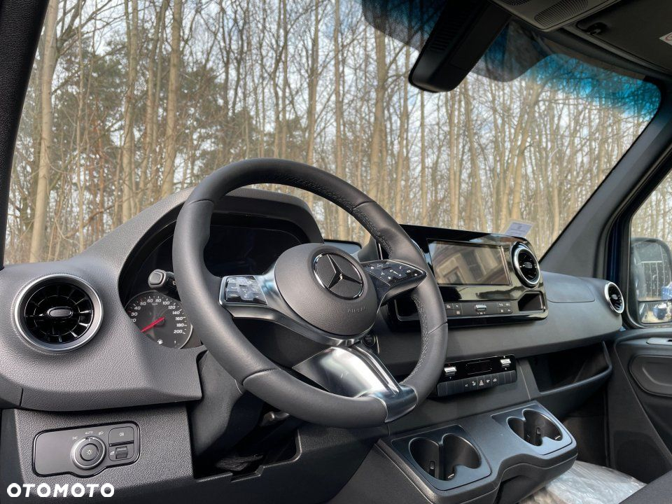 Mercedes-Benz Sprinter - 6