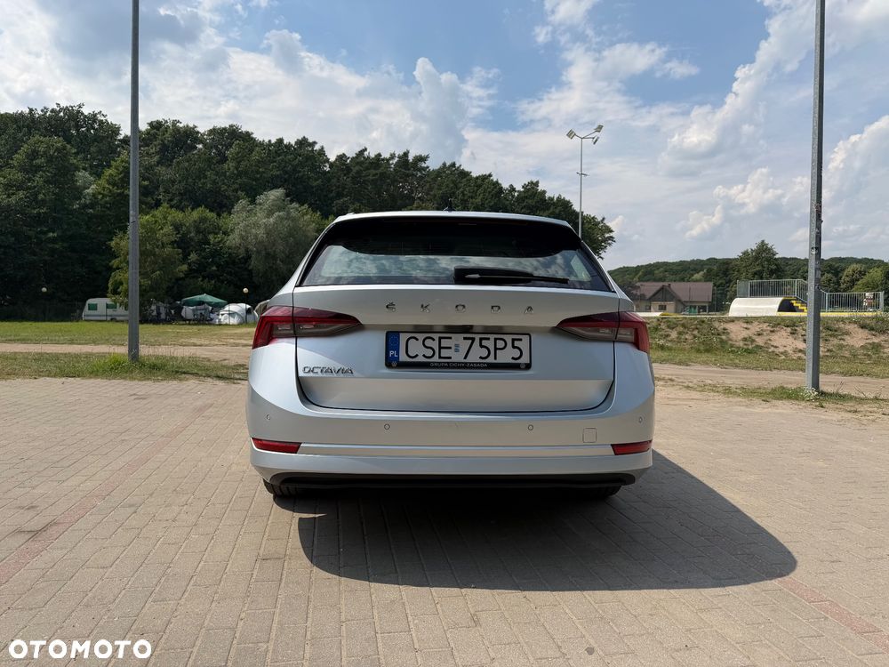 Skoda Octavia 2.0 TDI Style DSG - 4