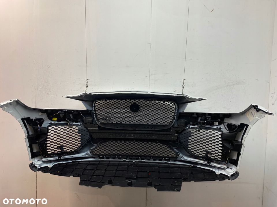 Jaguar F pace SVR zderzak przedni - 4