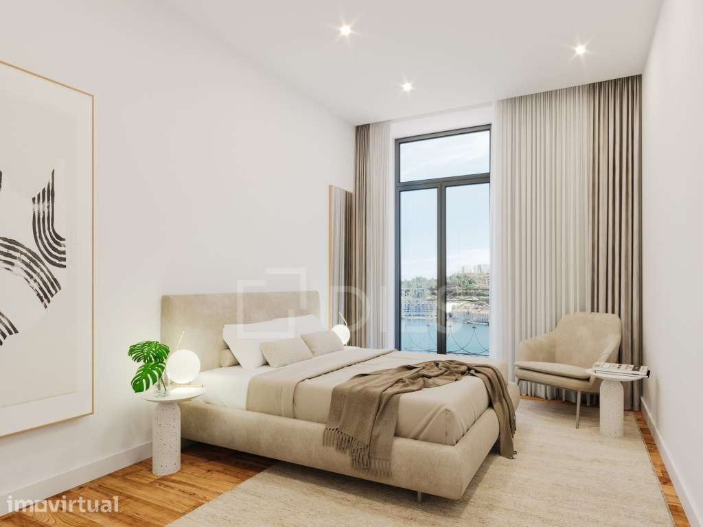 Apartamento T2 com varanda e garagem junto ao Rio Douro - Grande imagem: 2/68